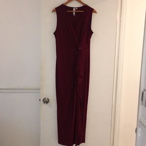 Long beautiful fitting burgundy dress